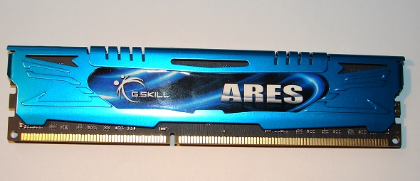 Gskill ARES 2400C11 pht3
