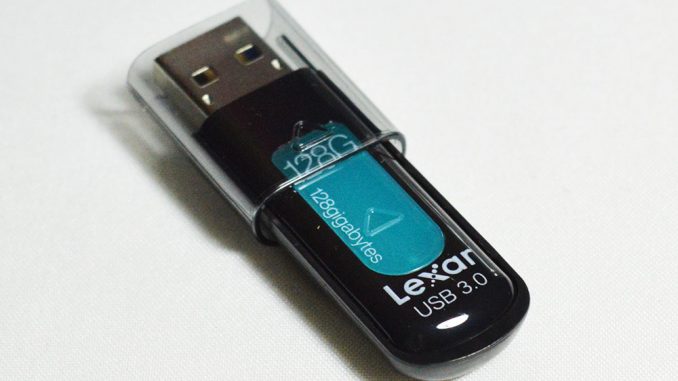 Lexar_FD_128GB_pht3