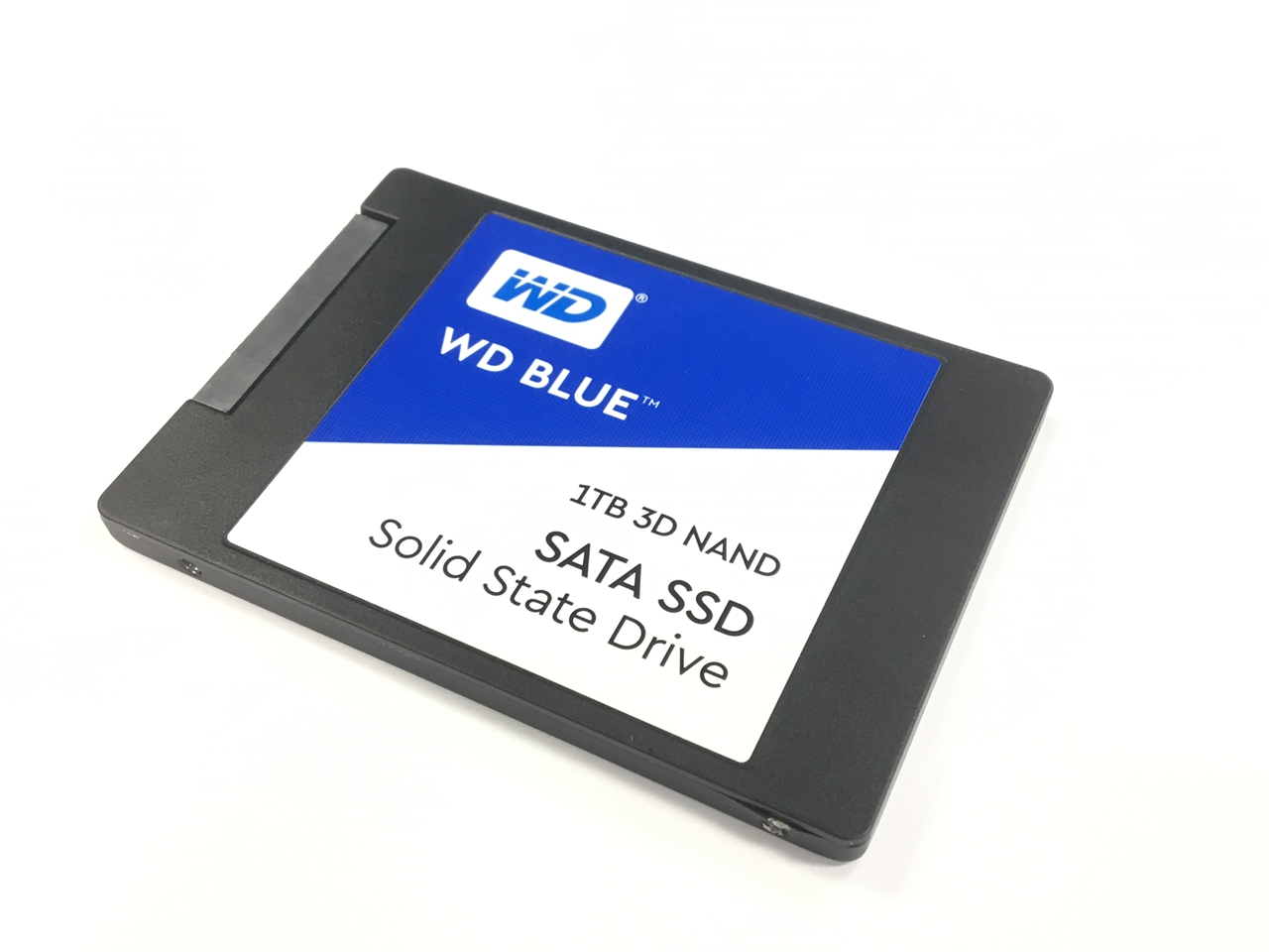 Western Digital BLUE 1TB 3D NAND SSD Review - FunkyKit