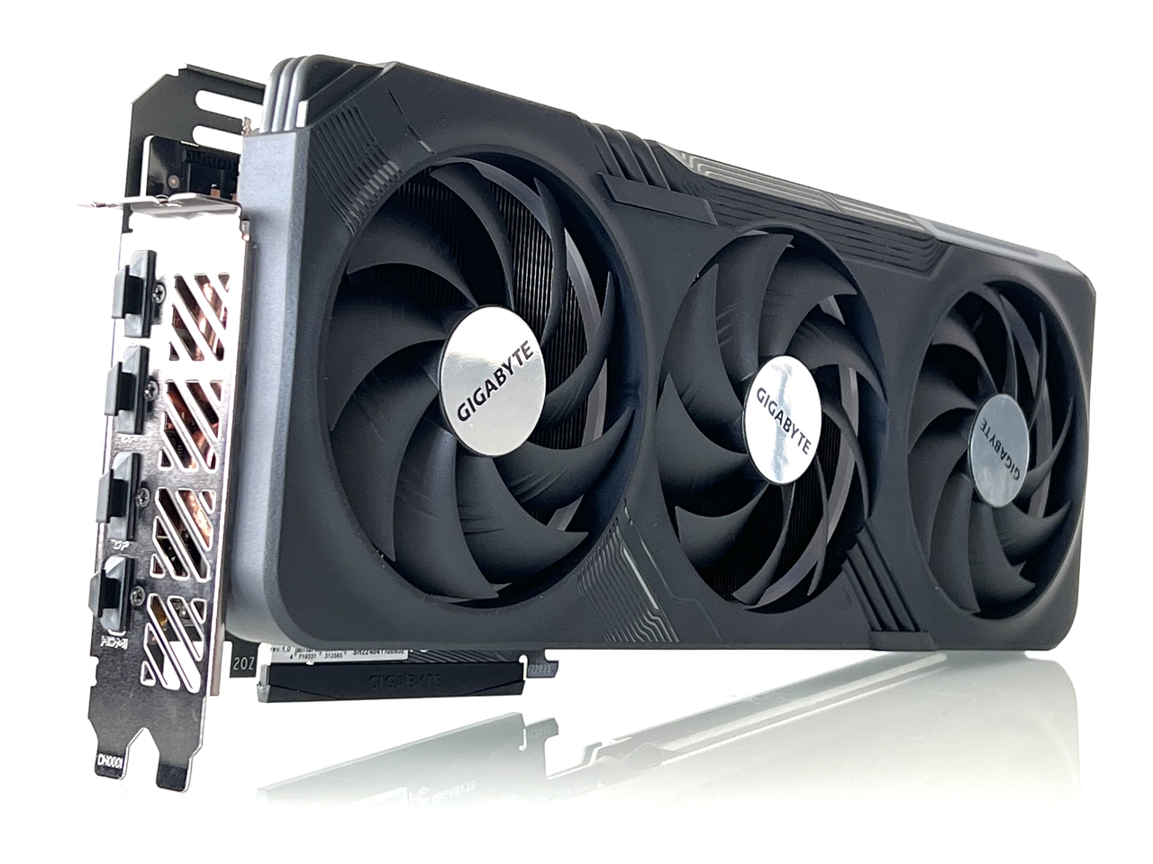 GeForce RTX 4060 TI 8GB VS. RTX 4070 - feat. GIGABYTE (Which is