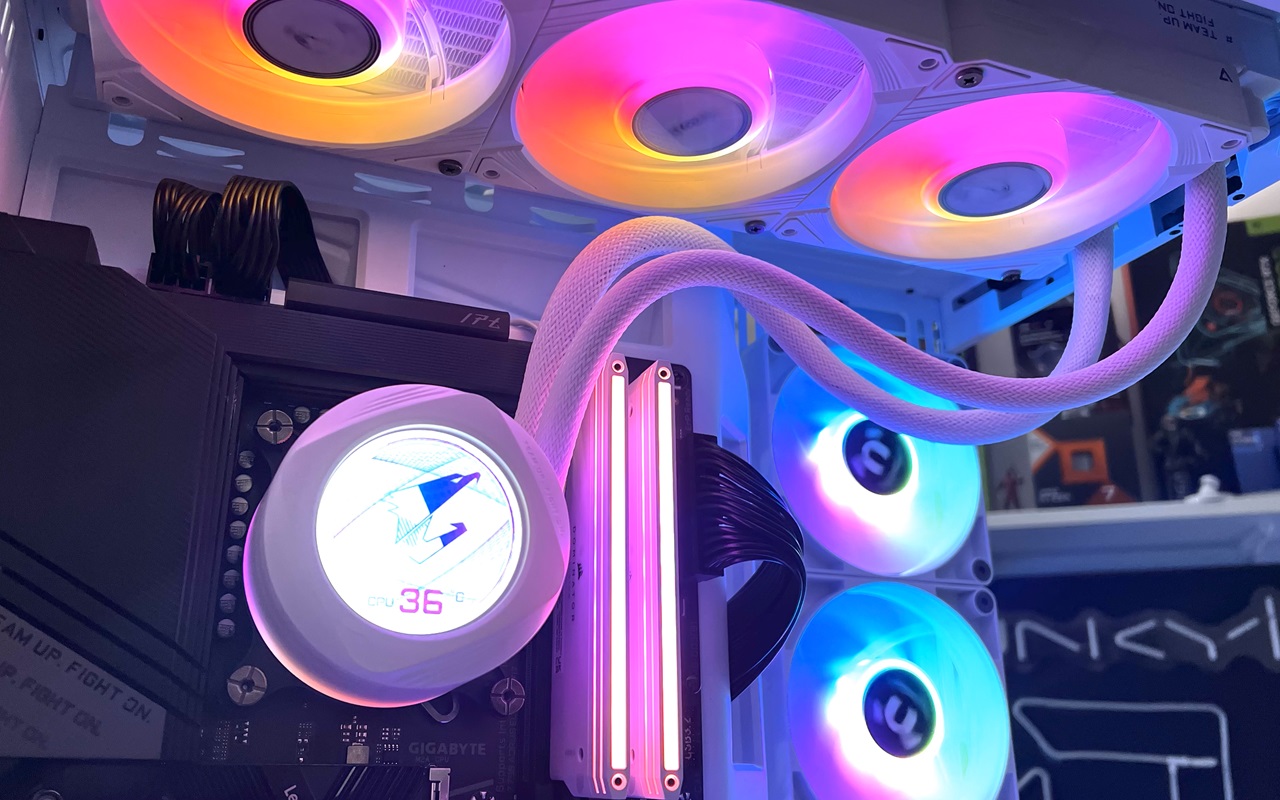 Gigabyte AORUS WATERFORCE X II 360 ICE All in One CPU Cooler Review Funky Kit