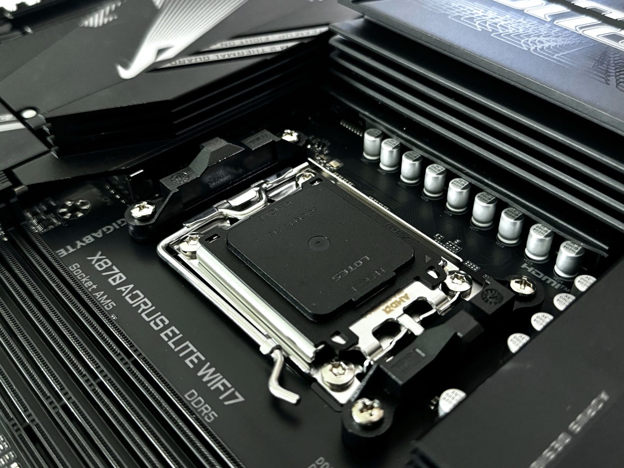Gigabyte X870 AORUS ELITE WiFi7 Motherboard Review - Funky Kit