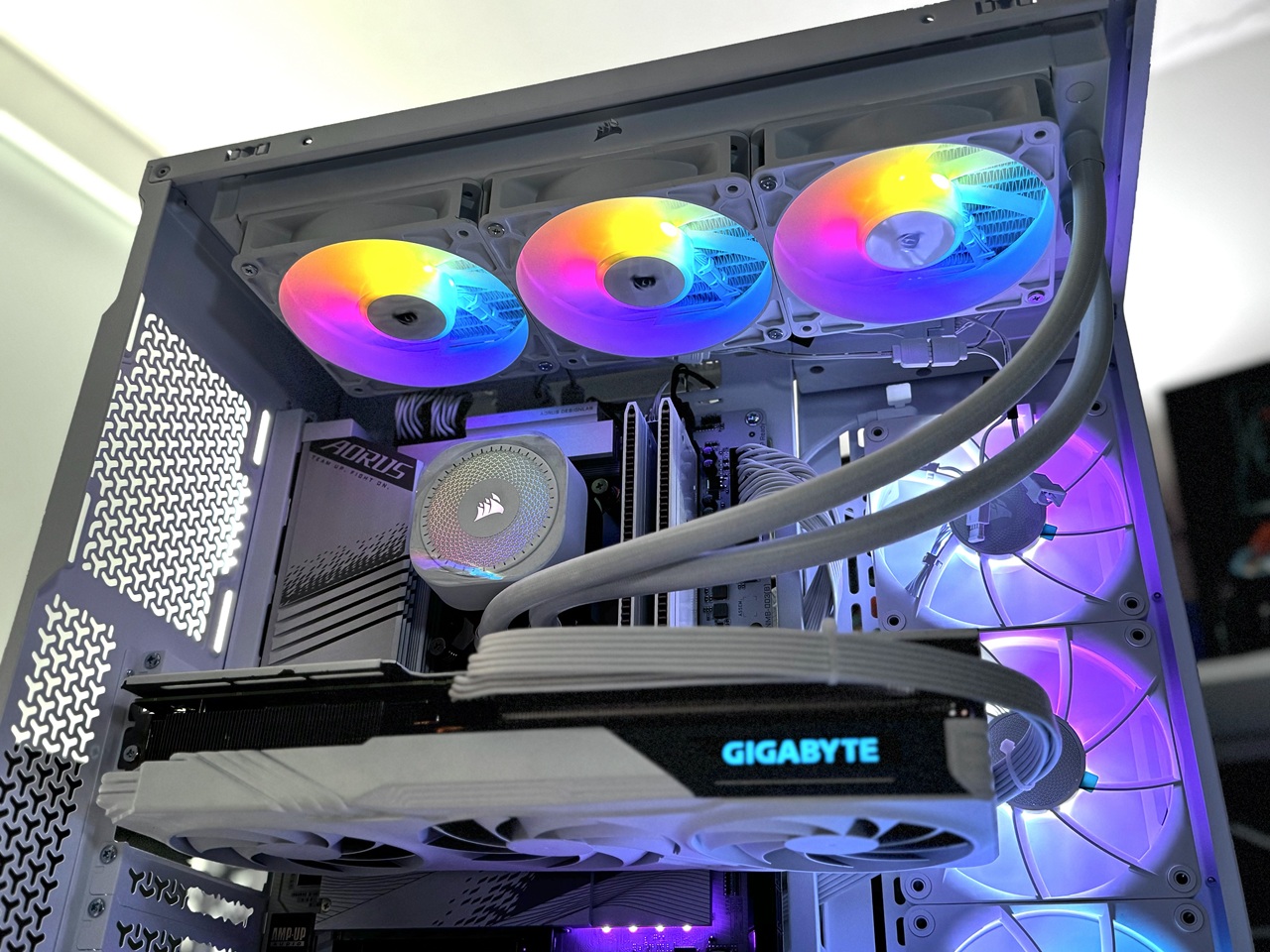 Corsair NAUTILUS 360 RS ARGB AIO Liquid CPU Cooler Review