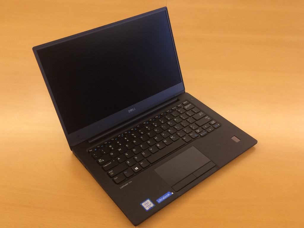 Dell Latitude E7370 Ultrabook Review - FunkyKit