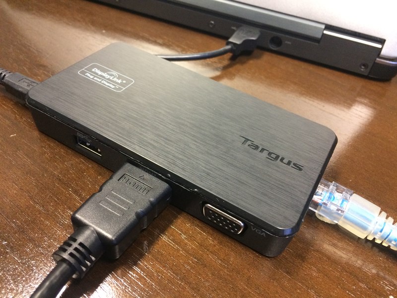 Targus Dock 110 Universal USB Travel Docking Station FunkyKit