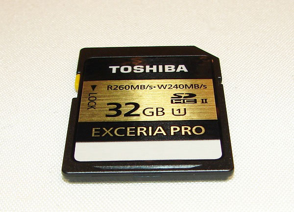 Toshiba Exceria pht4e