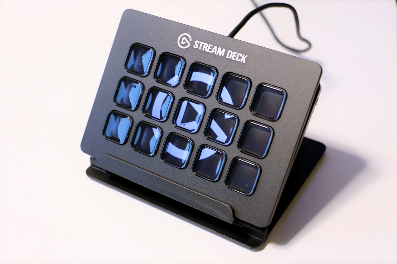 Just made my a wireless Stream Deck prototype : r/elgato