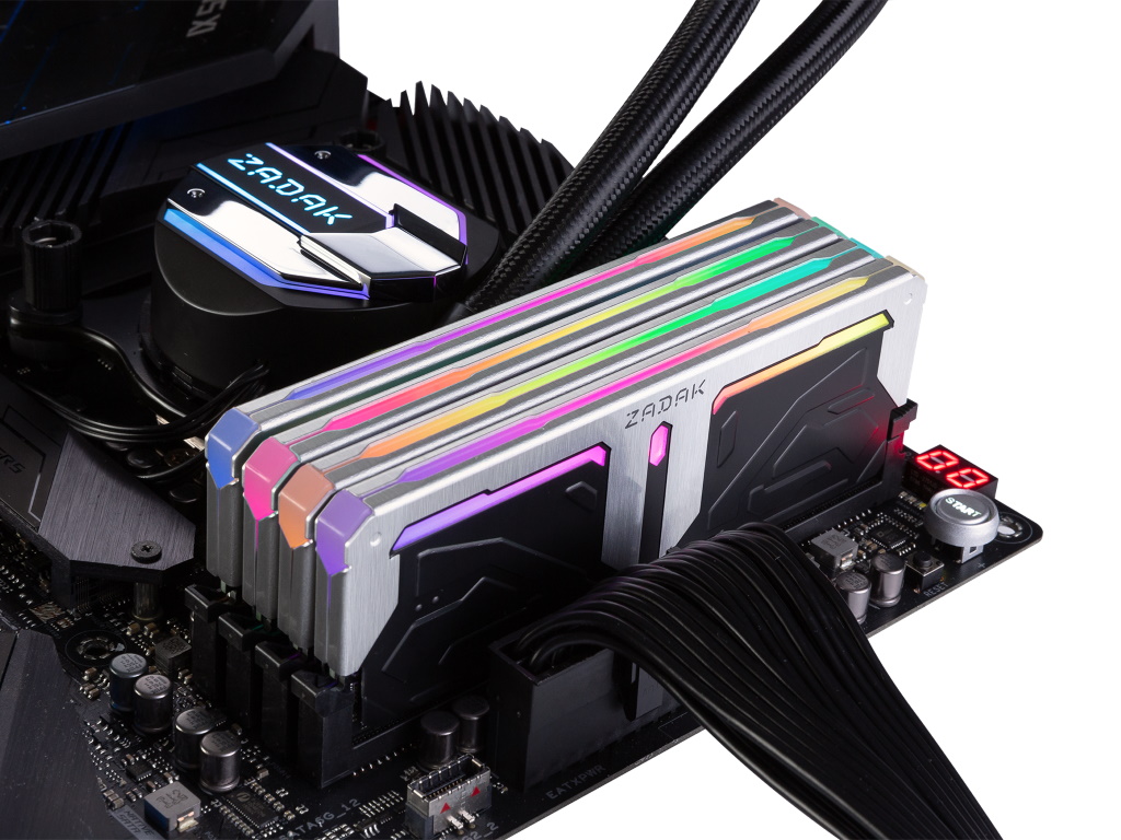 ZADAK SPARK RGB DDR4-8 - FunkyKit