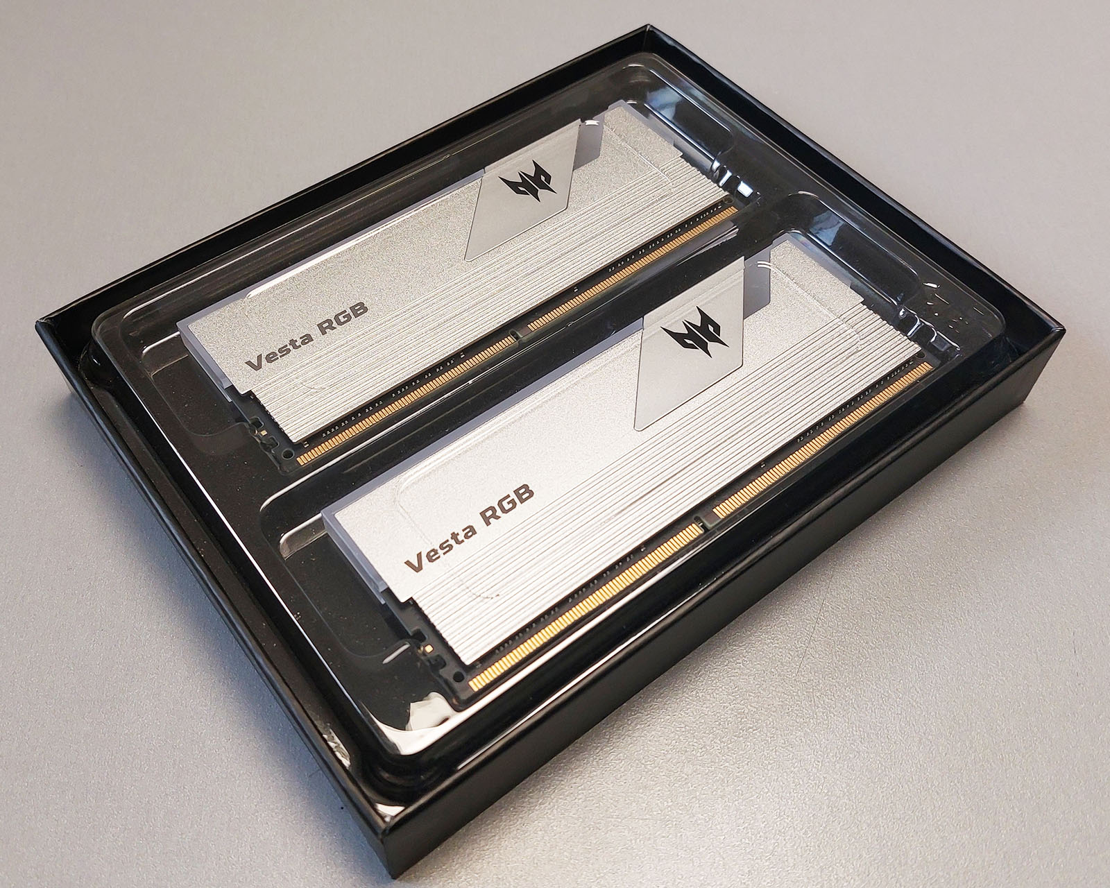 Acer Predator Vesta RGB 32GB DDR4-3600 CL14 Memory Kit