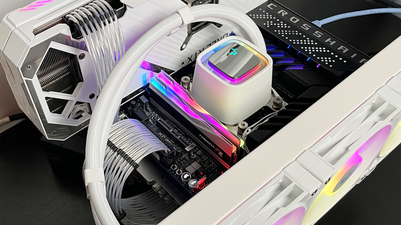 DeepCool LS720 WH 360 AIO CPU Cooler Review - Funky Kit