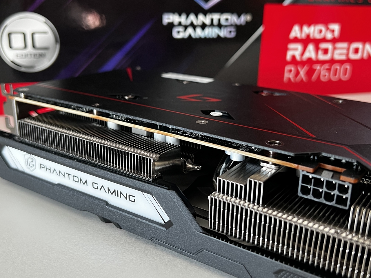 ASRock  AMD Radeon™ RX 7600 Phantom Gaming 8GB OC