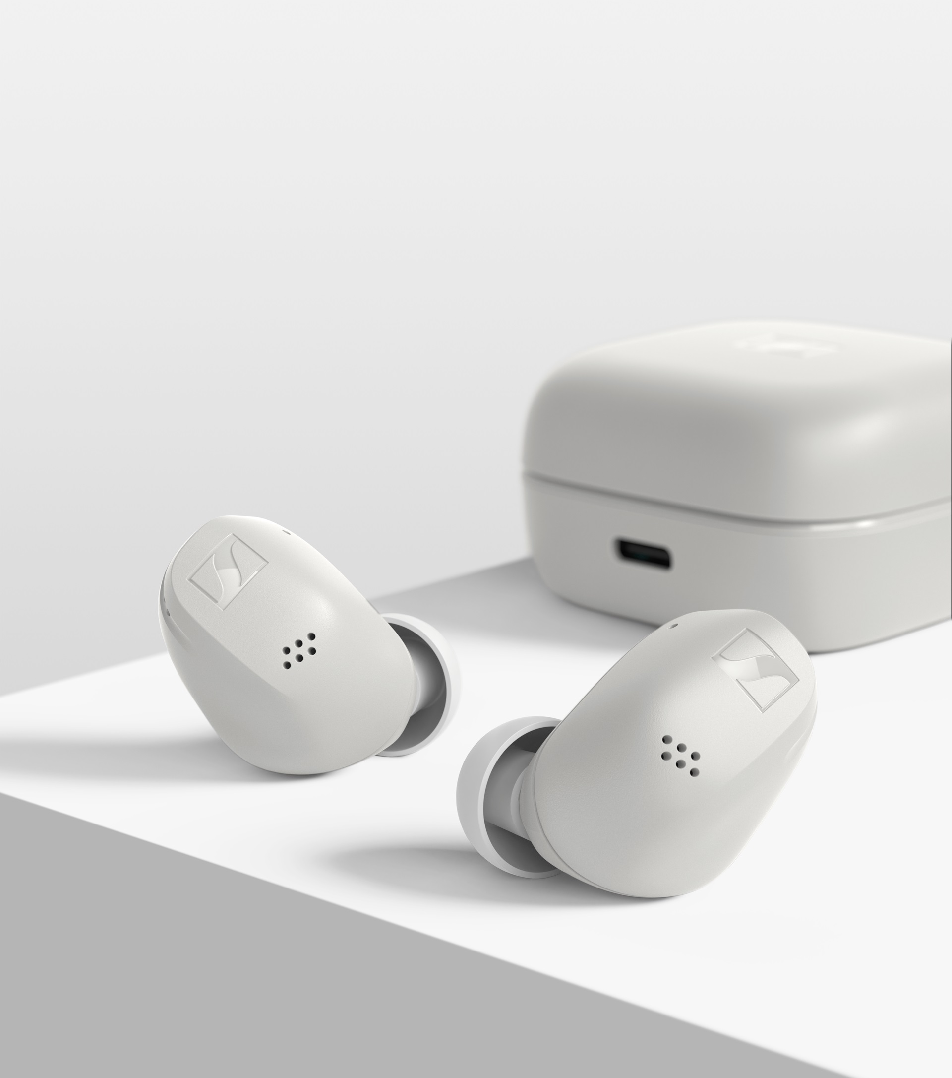Sennheiser Launches ACCENTUM True Wireless Earbuds Funky Kit